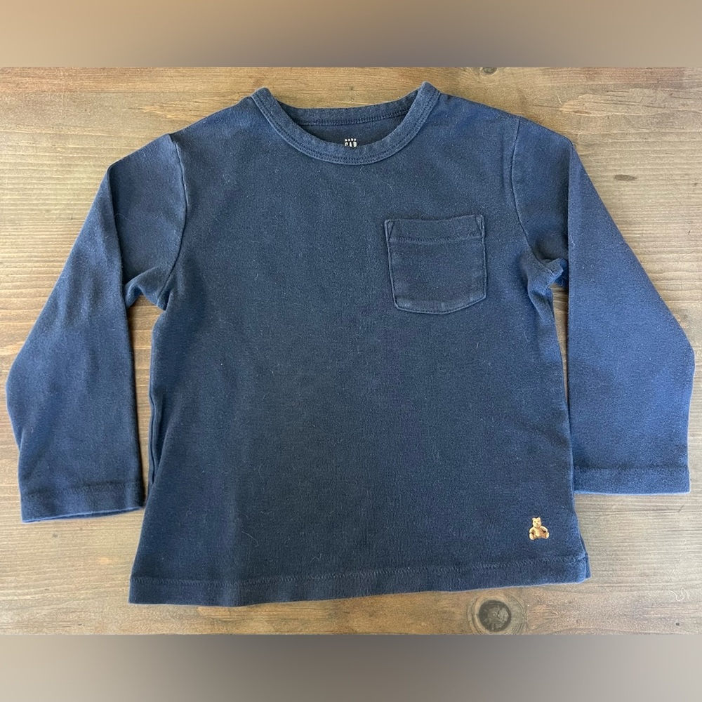 Gap Boys Navy Long Sleeved T-Shirt Size 3